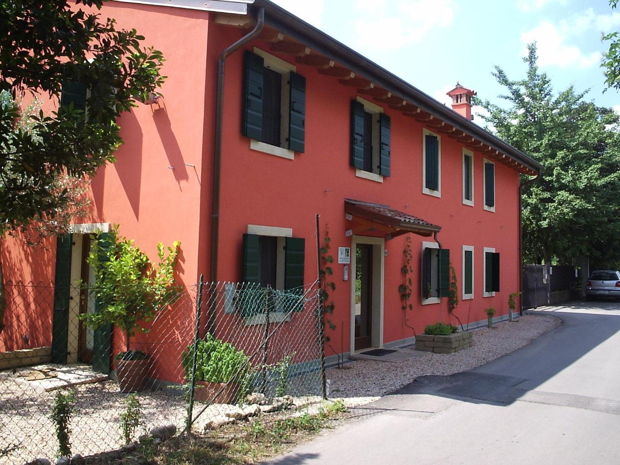 ורונה Agriturismo Corte Carolina מראה חיצוני תמונה